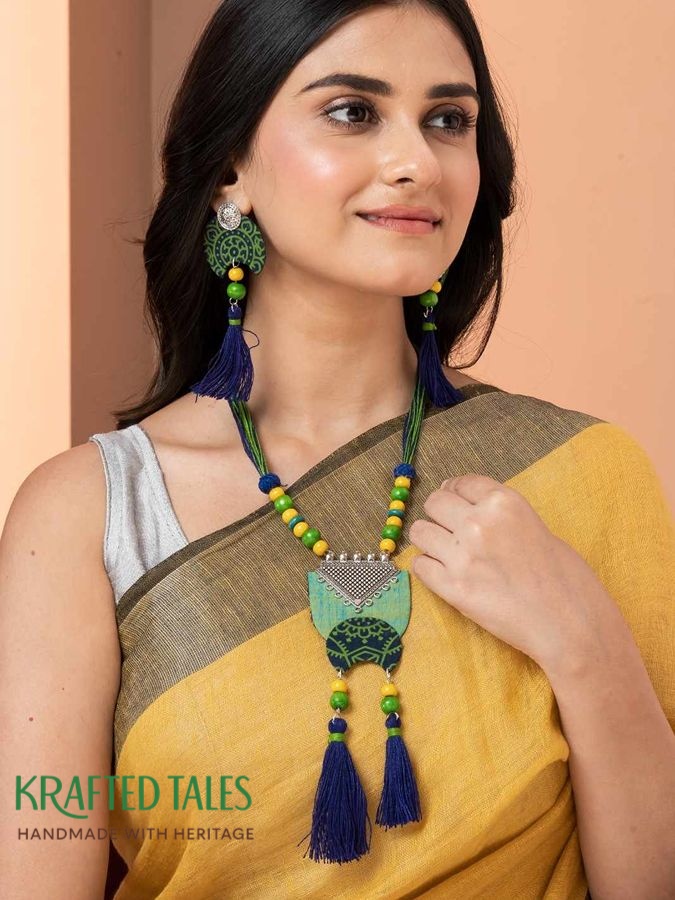 Handcrafted jewelry in Kolkata India