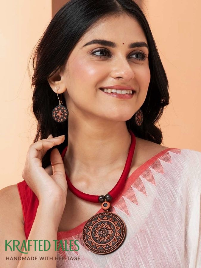 Handcrafted jewelry in Kolkata India